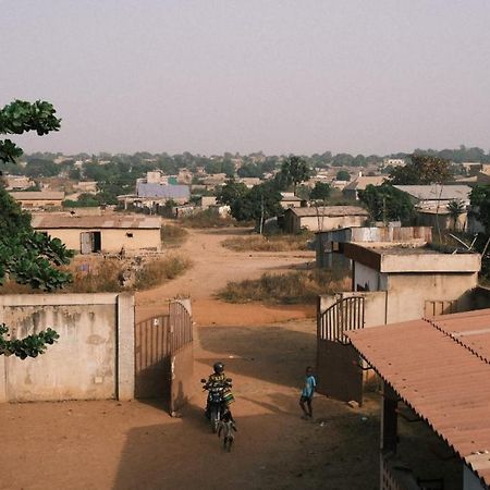 Studio tout équipé au sein de l'ONG Okouabo Parakou Extérieur photo